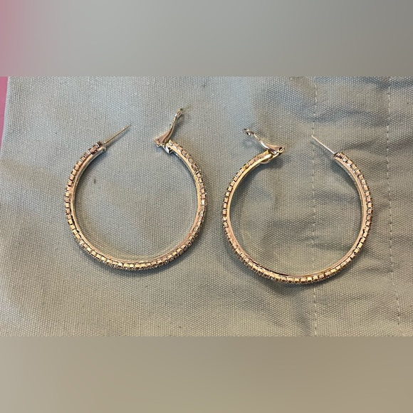 Cate & Chloe Bianca 18k White Gold Plated w/Swarovski Crystals Earrings, New - Picture 3 of 5